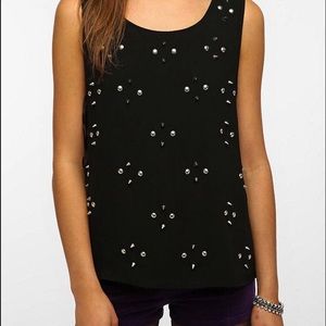 Sparkle & Fade Studded Front Tank Top
BLACK, XS